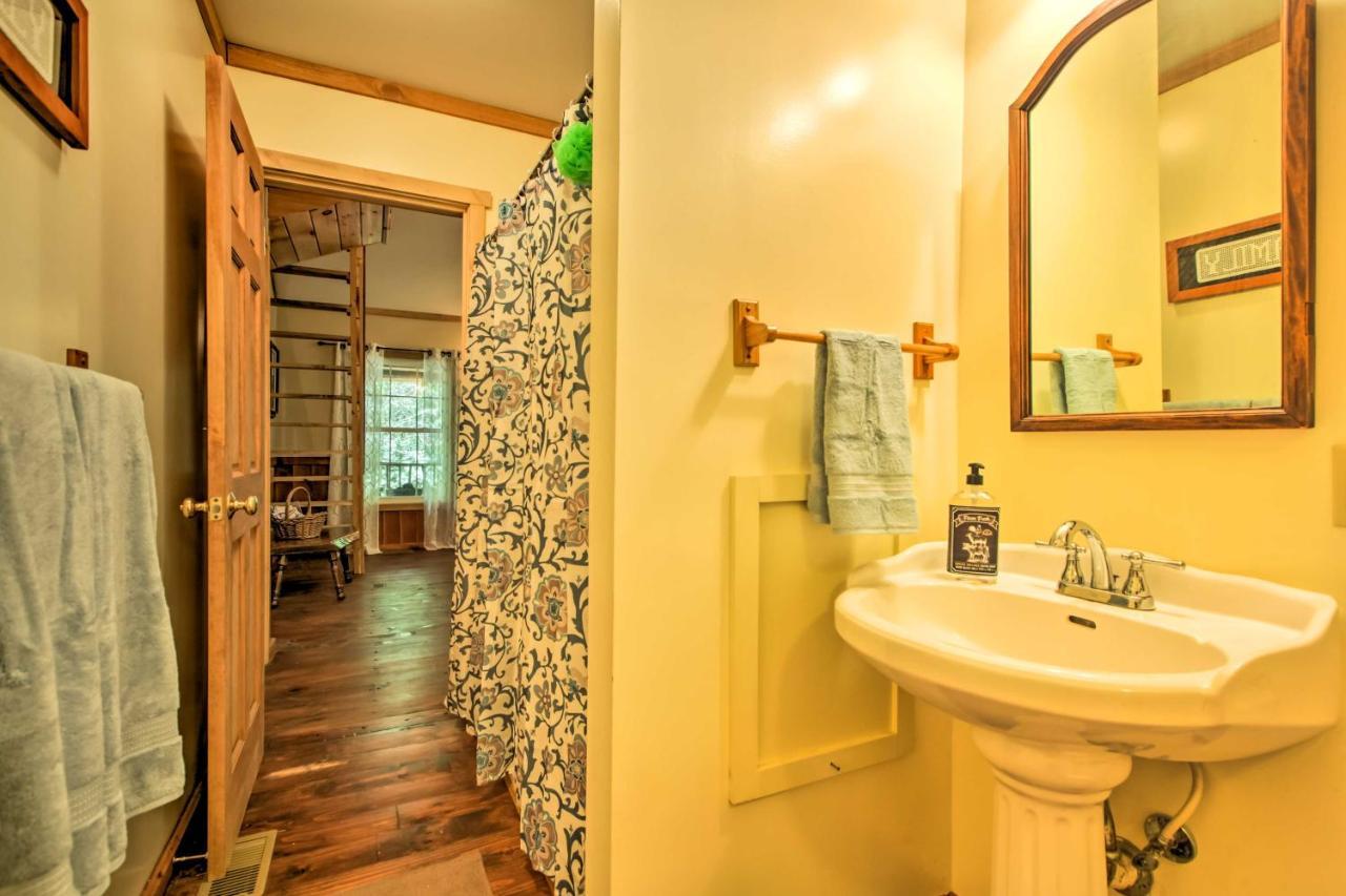 Clearwater Cabin On 10 Acres With Trout Stream! Monterey Exteriör bild
